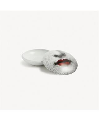 Round Box: Red Lips